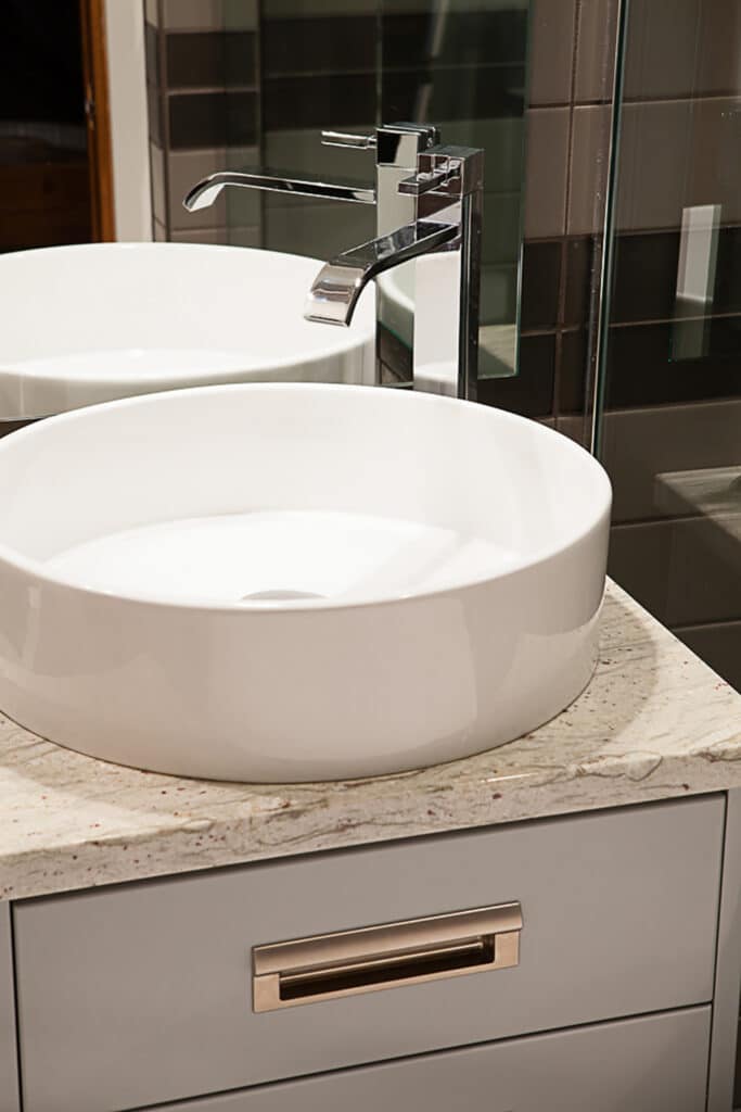 SS027-683x1024 vessel sink